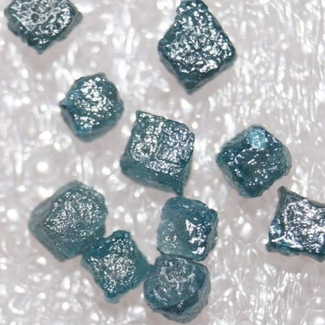 Rough Diamond Cube 3.0 mm Blue colour